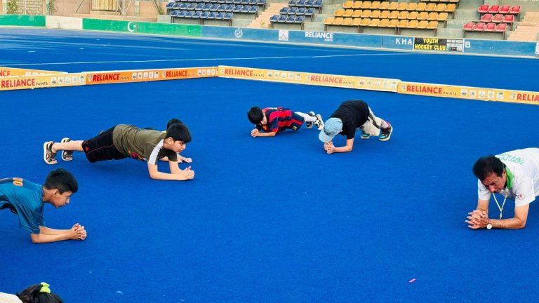 Free Summer Hockey Coaching Camp